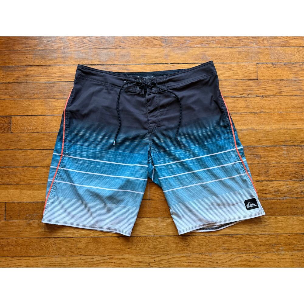 QUIKSILVER Dry Flight Black/Blue 21” Boardshorts Mens sz 36